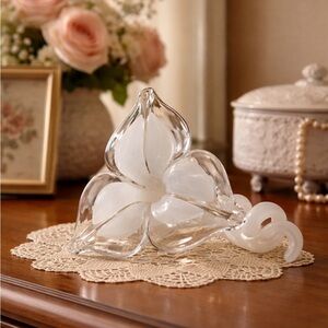 Murano Style Art Glass Flower Sculpture White Opaline Vintage Decor. BR